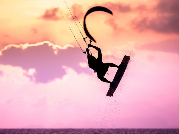 Dlaczego Kitesurfing to najlepszy sport w historii!